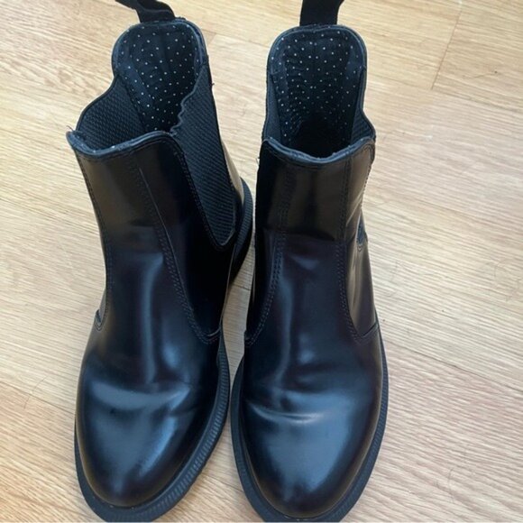 Dr. Martens Women’s Flora Chelsea Boot Size 5 - Picture 3 of 7